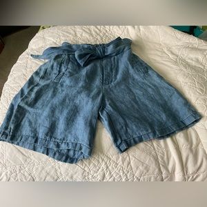 CP Shades “Betsy” shorts in blue